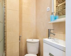 Bright 1 Bedroom Apartment in the Heart of Sunny Lisbon Banyo Tipleri