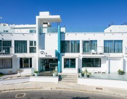 Bright Family Apartment With Balcony and Communal Pool in Ayia Napa All Yours Dış Mekan