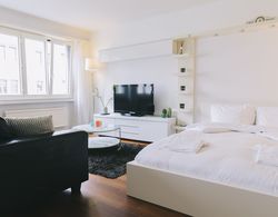Bright furnished apartment with POCKET WIFI Oda Düzeni