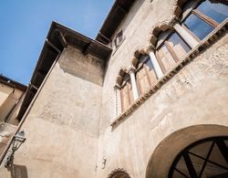 Bright Apartments Verona - Cattaneo Historical Dış Mekan
