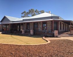 Broken Hill Outback Resort Dış Mekan