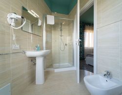Budget Rooms Carbonazzi 17 Banyo Tipleri