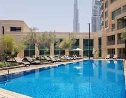 Burj Khalifa Vw  Prvt Pool in Dubai Dış Mekan