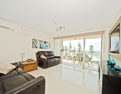 Burleigh Beach Tower Oda Manzaraları