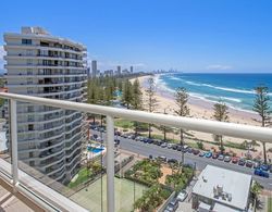 Burleigh Beach Tower Öne Çıkan Resim