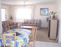 Burleigh Point Holiday Apartments Genel