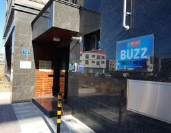 Buzz Guest House - Hostel Öne Çıkan Resim