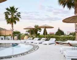 Caesars Gardens Hotel & Spa Havuz