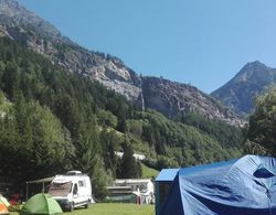 Camping Hotel La Pineta Dış Mekan