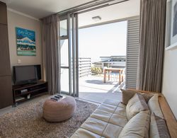 Camps Bay Luxury Studio Apartment - The Crystal Oda Düzeni