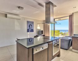 Camps Bay One Bedroom Apartment - Luxury Stay With sea View İç Mekan