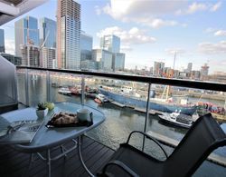 Canary Wharf Luxury River view apartment Öne Çıkan Resim