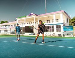 Cancun Tennis Inn Genel