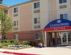 Candlewood Suites Houston by the Galleria Genel