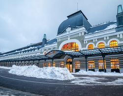 Canfranc Estación, A Royal Hideaway Hotel Dış Mekan