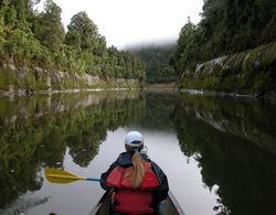 Canoe Safaris Lodge Genel