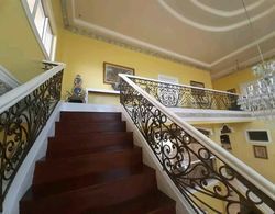 Canoy's Mansion Apartelle in Dalaguete Cebu İç Mekan