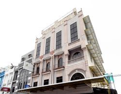 Capital O 2023 Medan Ville Hotel Dış Mekan