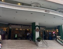 Capital O 914 Makati Palace Hotel Dış Mekan