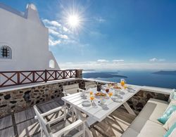 Captivating 2-bed Villa in Imerovigli, Santorini Oda Düzeni