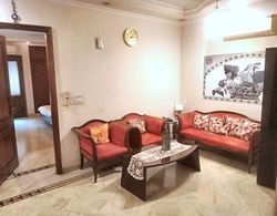 Captivating 3-bed Apartment in New Delhi Oda Düzeni