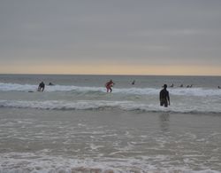 Carcavelos Surf Hostel Genel