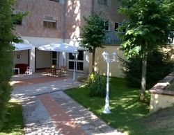 Villa Cardinal Apartments Dış Mekan