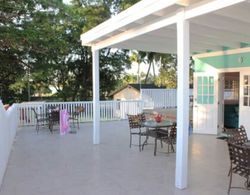 Carlisle Bay House - A Vacation Rental by Bougainvillea Barbados Dış Mekan