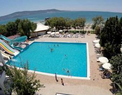 Carpe Mare Beach Resort Havuz