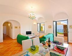 Casa Alessia - Big Terrace on the sea Ideal for Large Families Oda