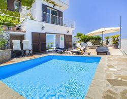 Casa Augusta A With Mini Pool Sea View Parking and Private Terraces Oda