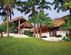Casa Bonita Tropical Lodge Genel