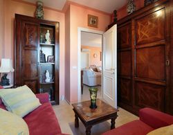 Casa Dieter a Superb 2 Bedrooms Apartment With Grand Terrace and Private Parking in Central Lucca Oda