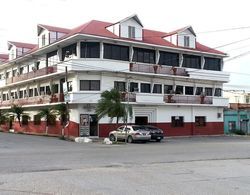 Hotel Casa Flores De Tikal Dış Mekan