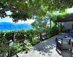 Casa La Giuggiola With Private Pool Sea View Garden and Parking Oda