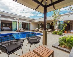 CASABAY Luxury Pool Villas by STAY Oda Manzaraları