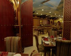 Cassells Al Barsha Hotel Yeme / İçme