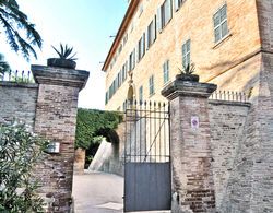 Castello Di Monterado Genel