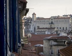 Castle View at Lisbon Heart Apartment, By TimeCooler Oda Manzaraları