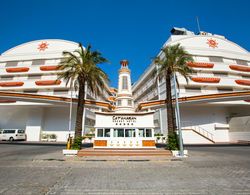 Catamaran Resort Hotel Genel