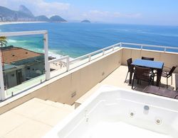 Cavirio F27 Penthouse With Private Pool in Copacabana Oda