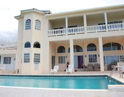 Celebrity Villa Jamaica Öne Çıkan Resim