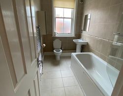 Central Location - 2 Bedroom Apartment Banyo Tipleri