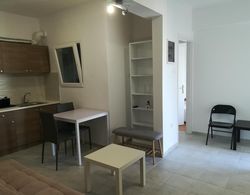Central Location Acropolis -Fix, 2 bedroom apartment Oda Düzeni