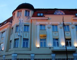 Hotel Centrál Dış Mekan