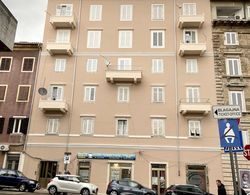 Central Rijeka Hotel Apartments Dış Mekan