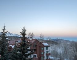 Centrum 302 by Avantstay Gorgeous Condo w/ Great Views & Steps Away From Ski Runs! İç Mekan