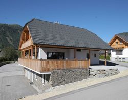 Chalet on Ski Slope in Mauterndorf with Sauna & Hot Tub Dış Mekan