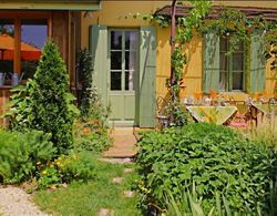 Chambres d’hôtes Au Jardin Dış Mekan