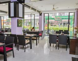 Chana Hotel Phuket Yerinde Yemek